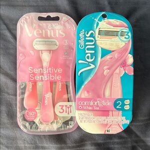 Lot of 2 Venus Women's Disposable Razor Packs